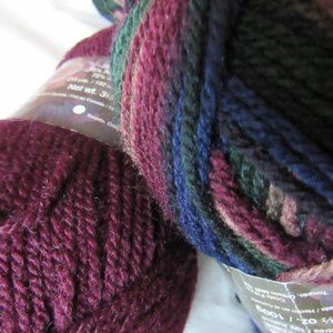 ot of 2 balls Patons Decor Yarn, WOOL-ACRYLIC